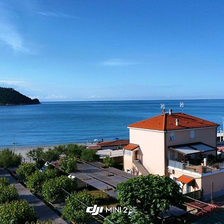 Residence Riviera Albenga Exteriér fotografie