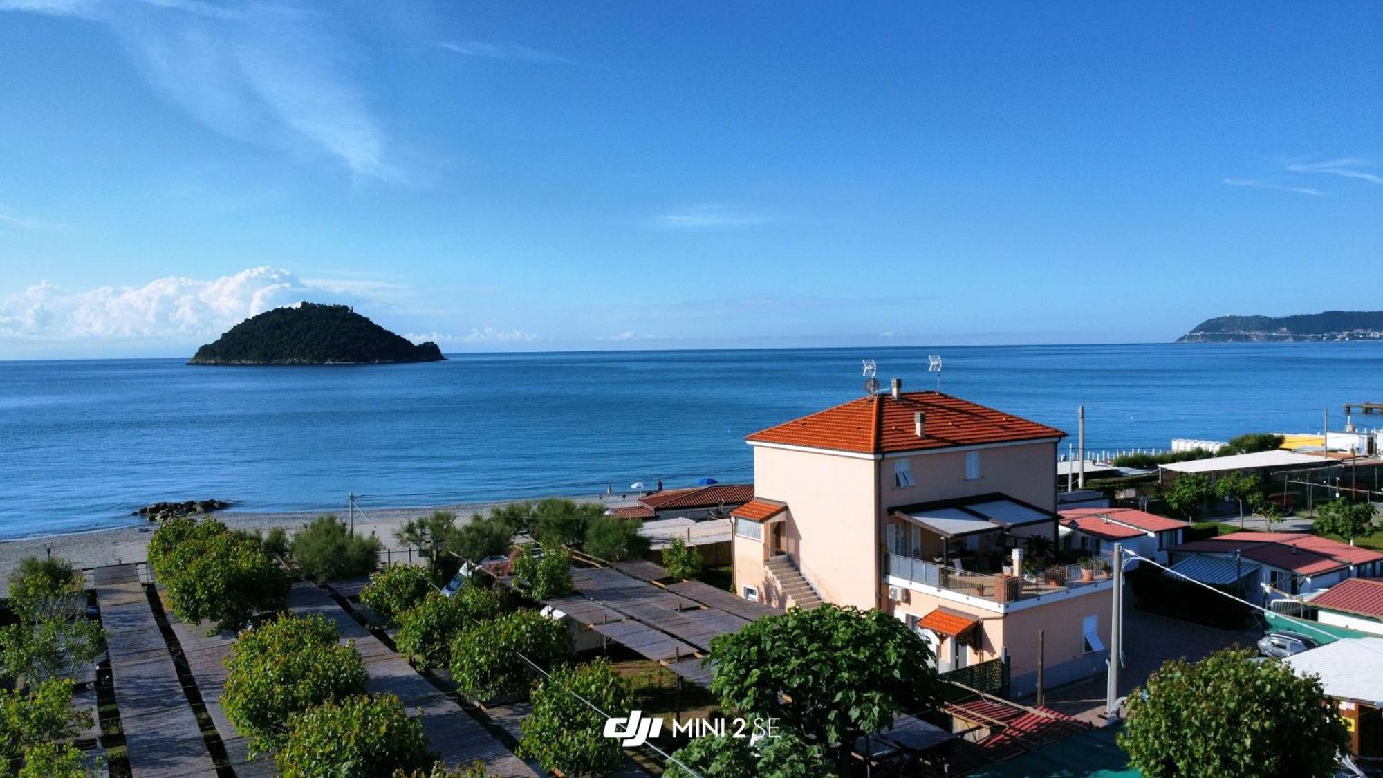 Residence Riviera Albenga Exteriér fotografie