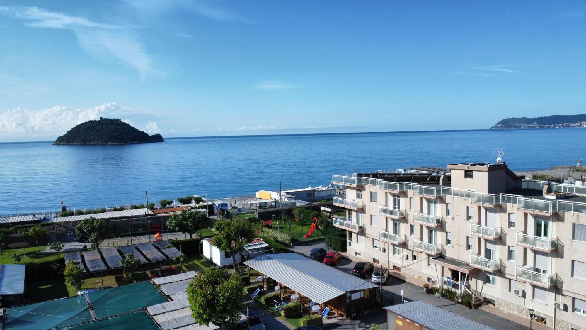 Residence Riviera Albenga Exteriér fotografie
